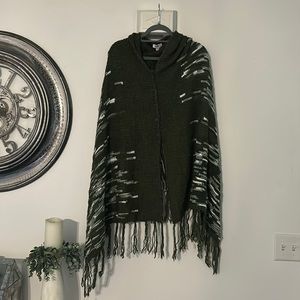 LULAROE Poncho Sweater NWOT